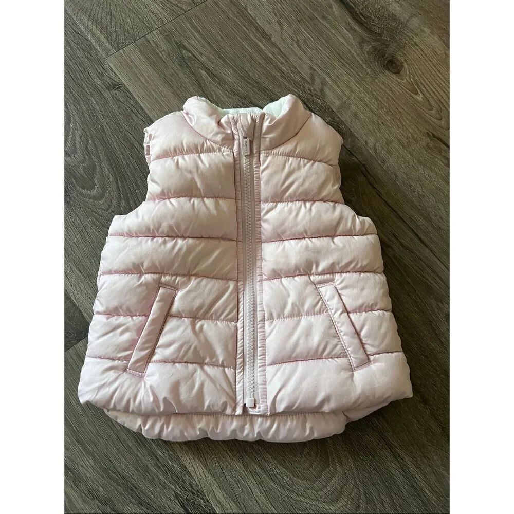 Old Navy Puffer Vest for Baby size 18-24 months